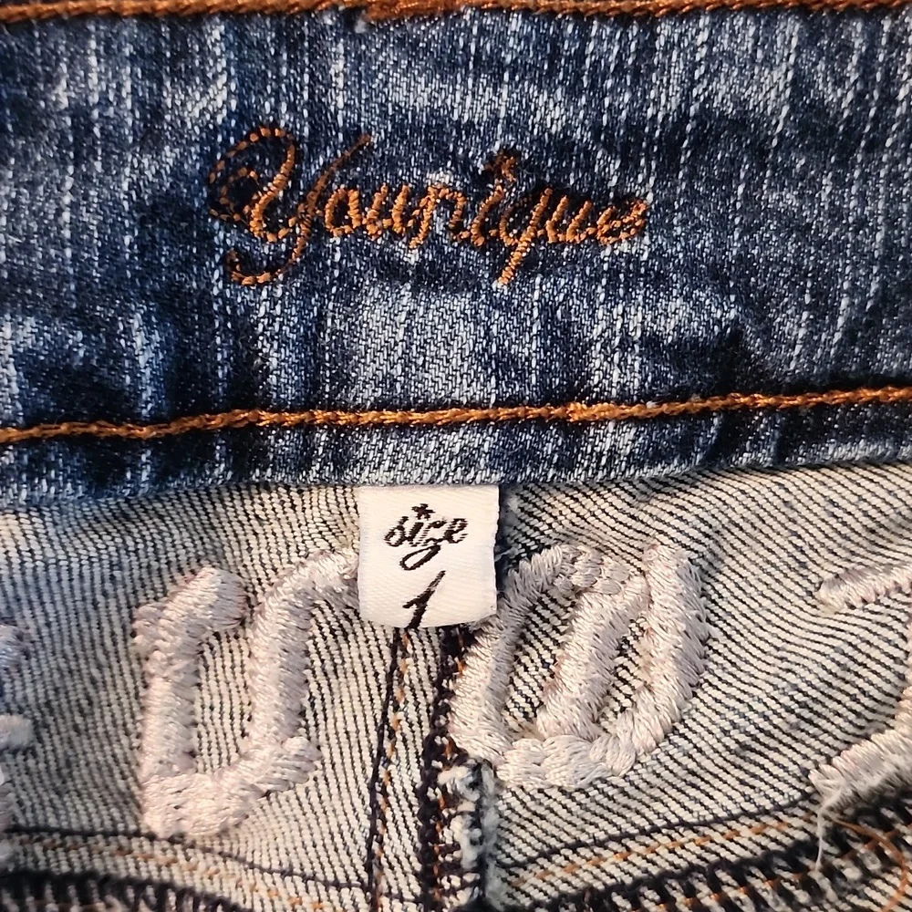 Handmade distressed low waist blue jeans - Picture 3 of 8